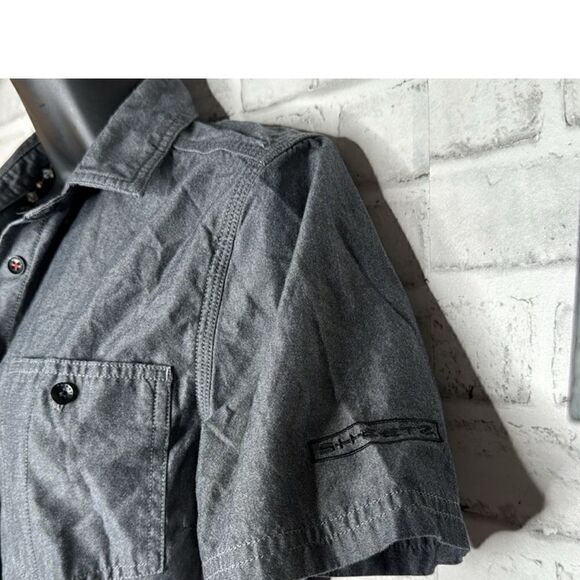 Loomstate Sheetz Short Sleeve Stain-Resistant Tapered Button Down Shirt Medium - Picture 4 of 6